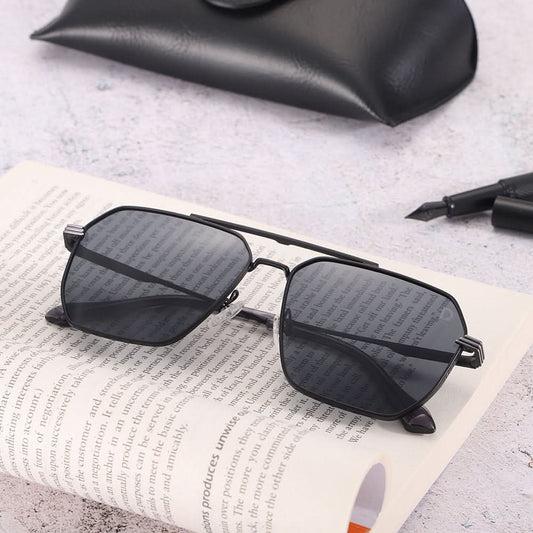 Dollger Retro-Vintage Aviator Tinted Sunglasses