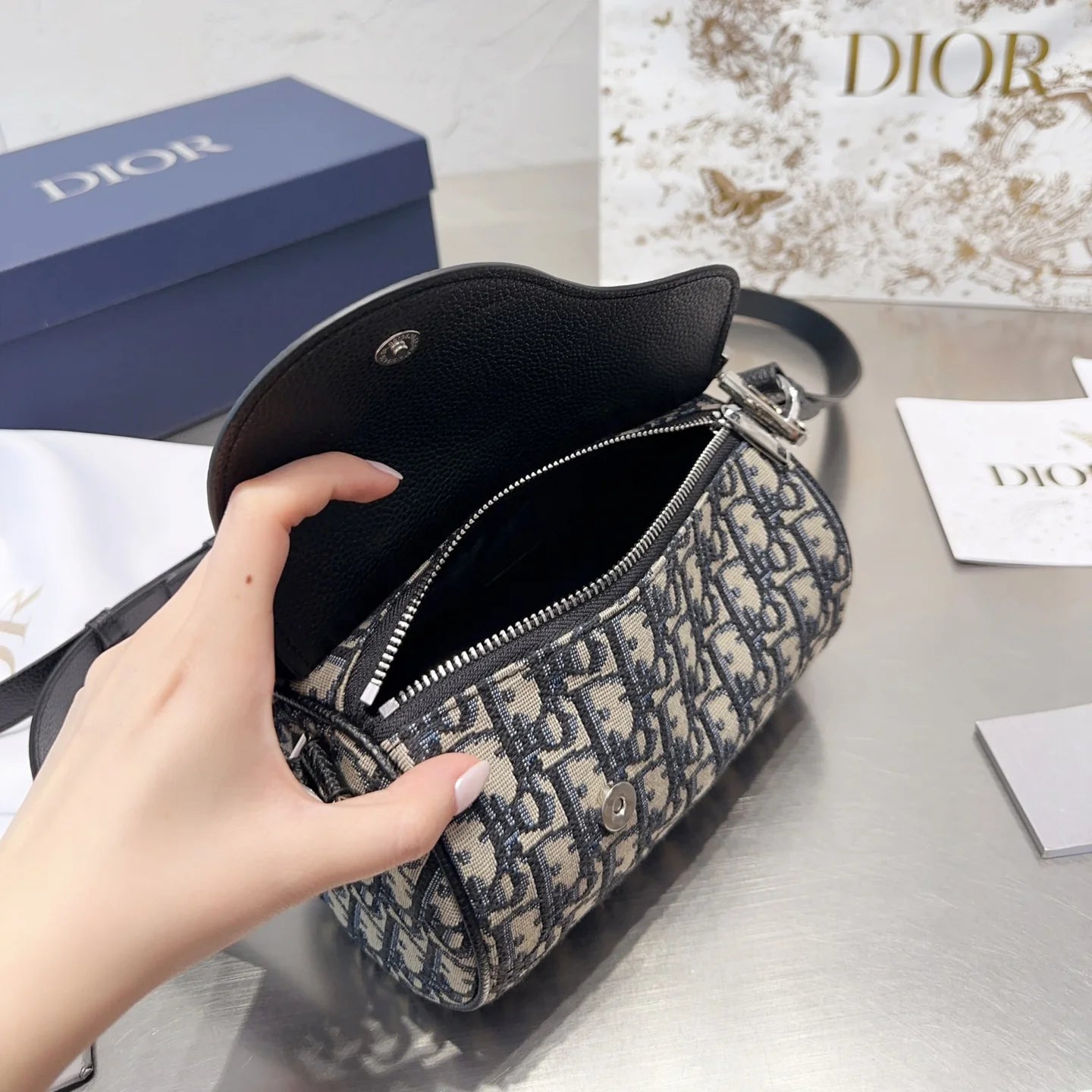 Roller Bag with Shoulder Strap