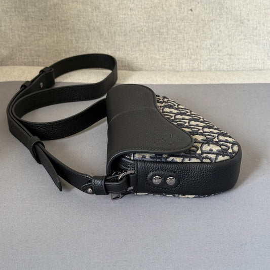 The Saddle Bag is a modern take on the classic design