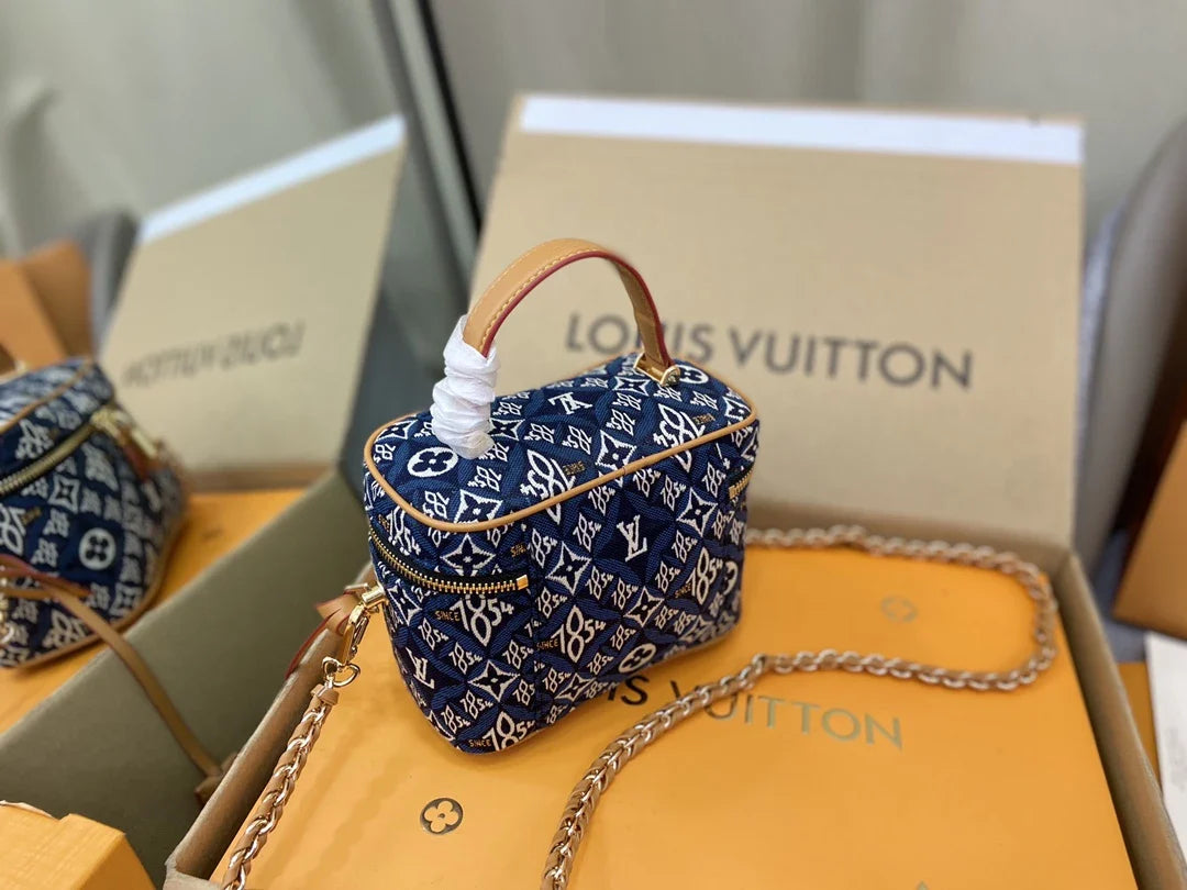 Since 1854 Vanity PM