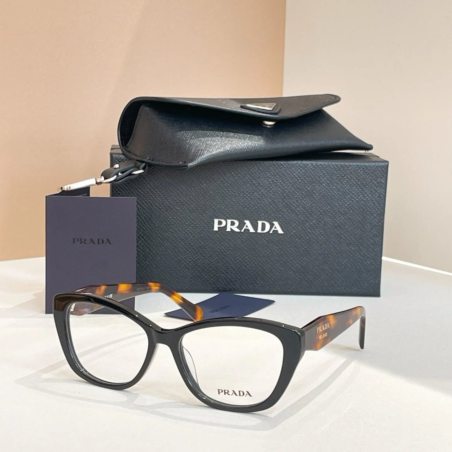 4-color cat-shaped full-frame sunglasses