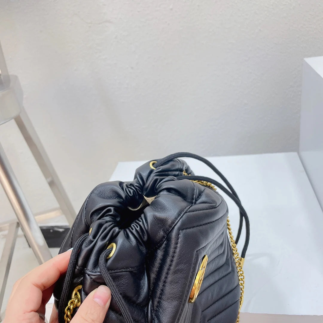 Wavy Bucket Chain Bag