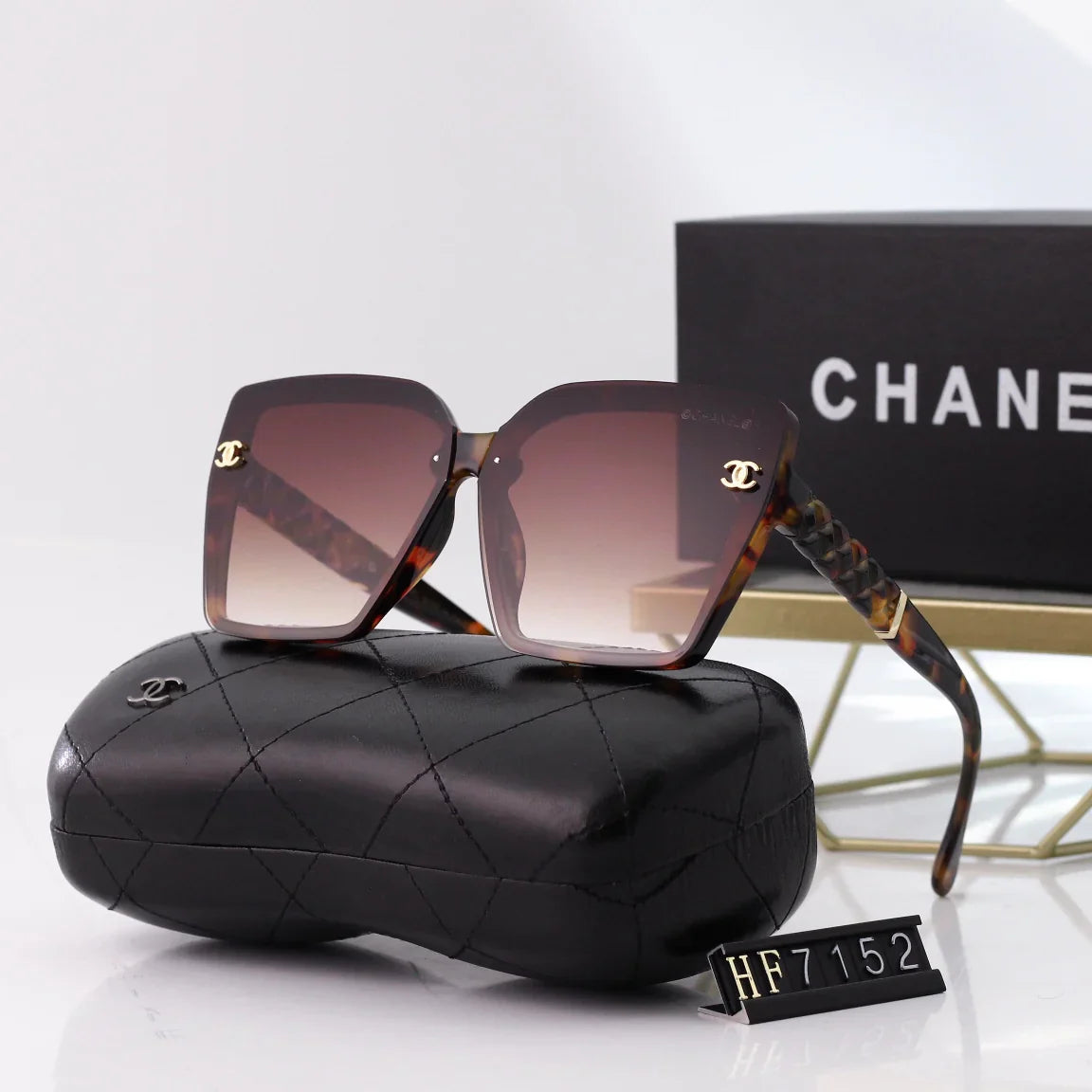 5 Colors Fashion Sunglasses  7152