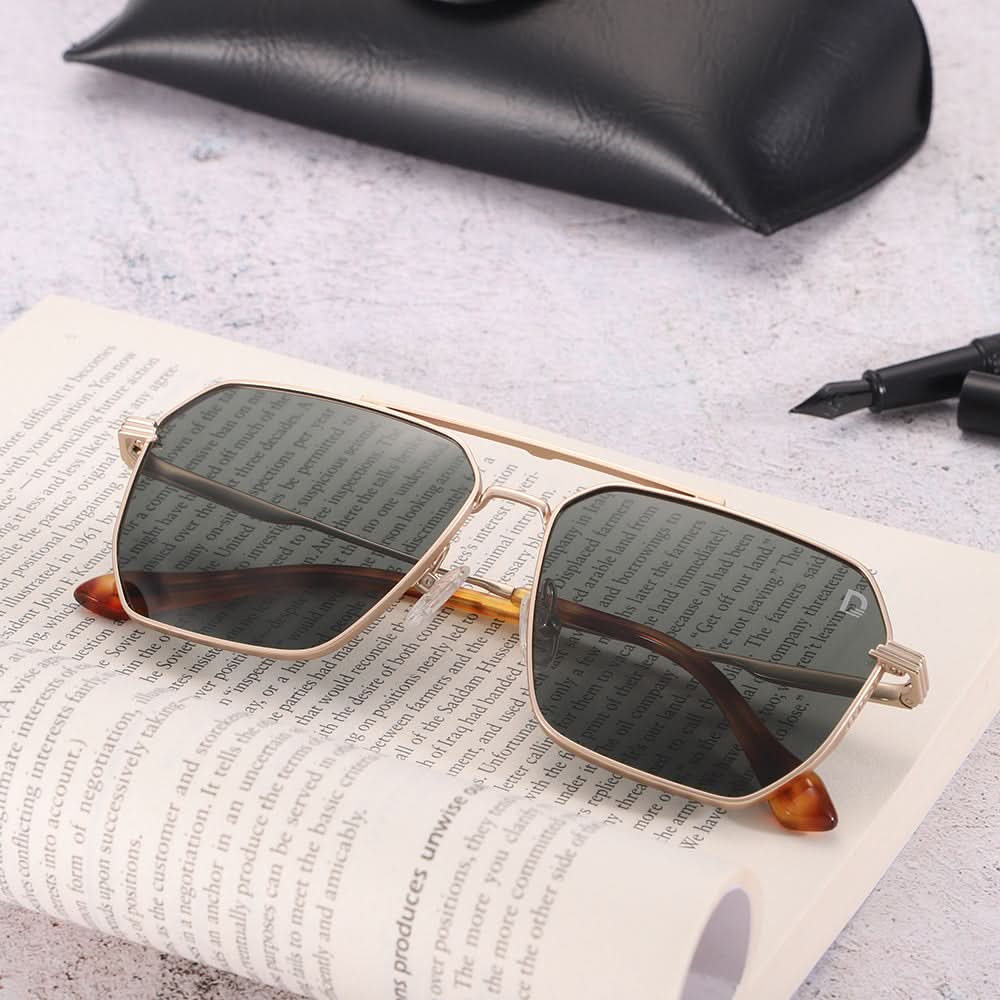Dollger Retro-Vintage Aviator Tinted Sunglasses