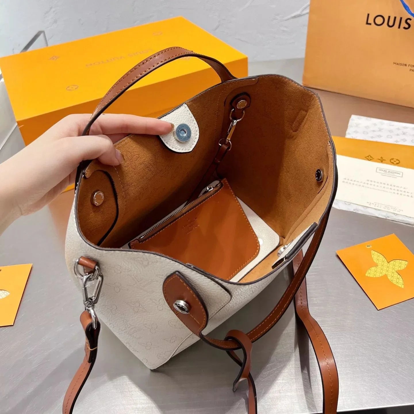 Pm Mahina Series Leather Bag