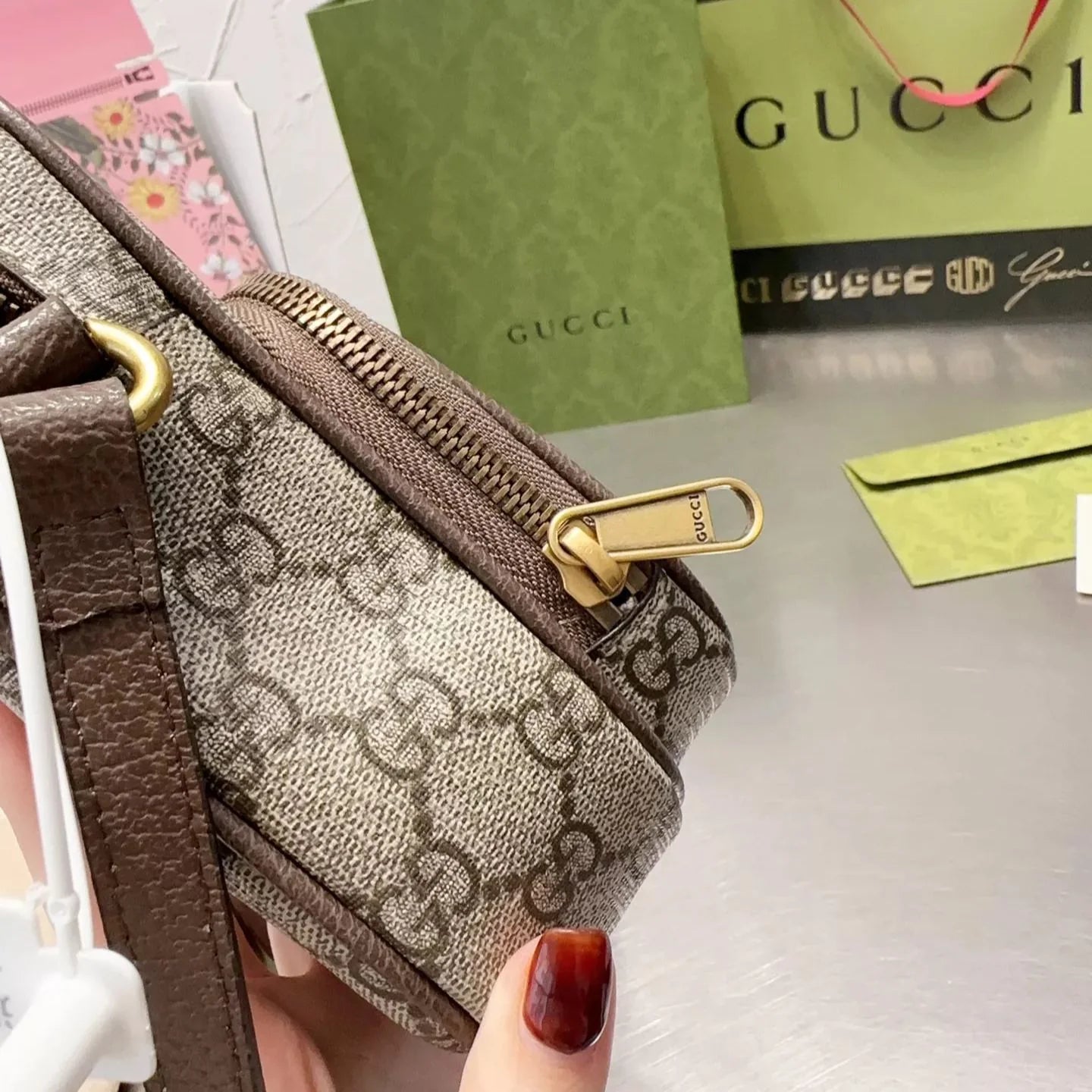 Neo Vintage Tiger Head Crossbody Bag