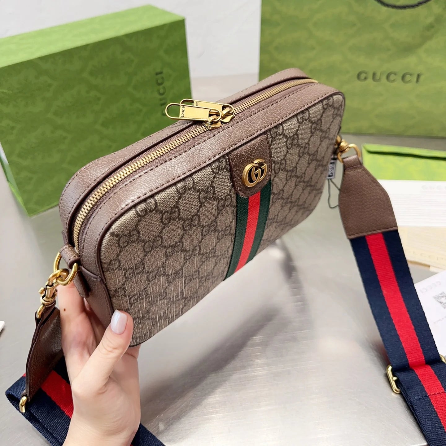 Vintage G Shoulder Camera Bag