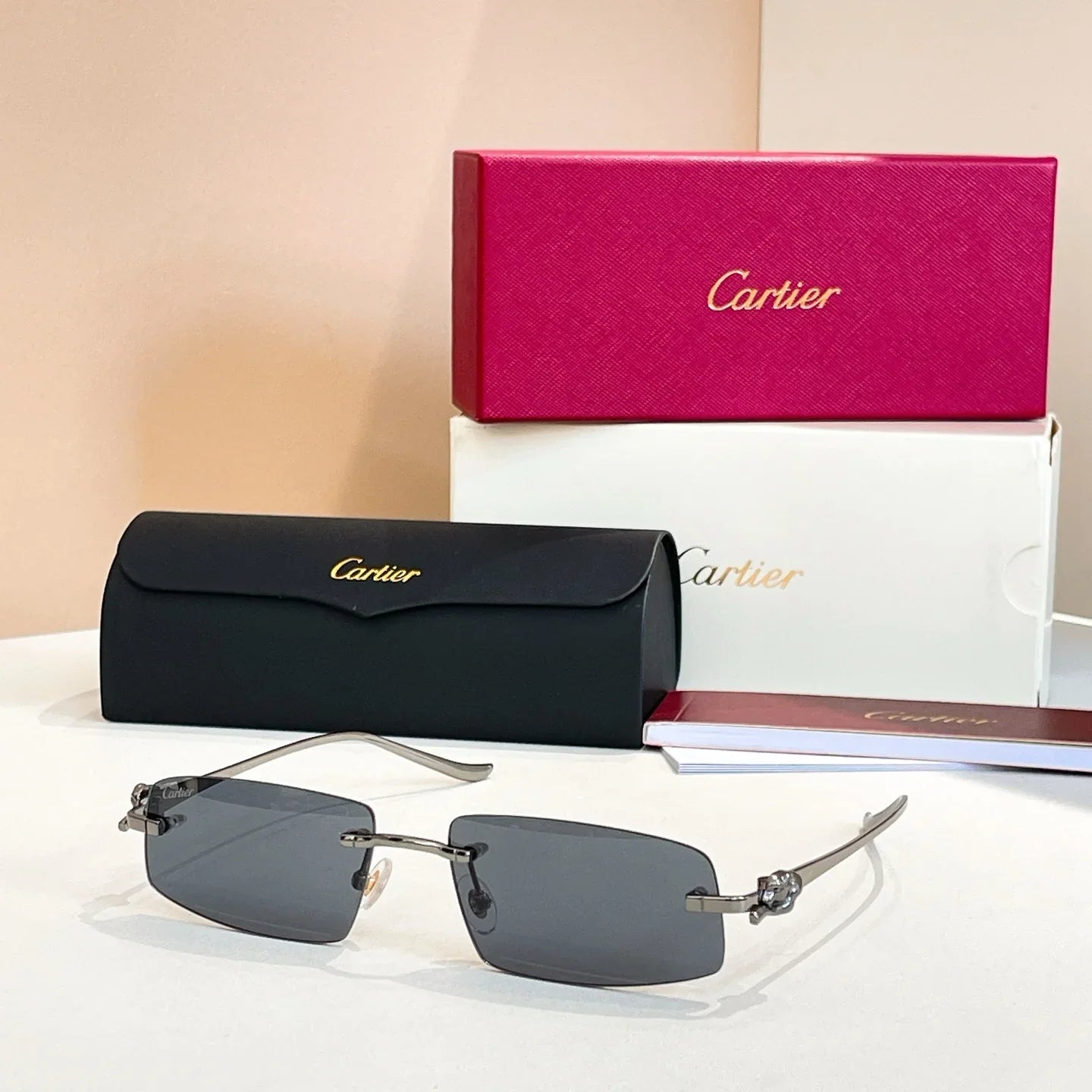 Metal frameless sunglasses