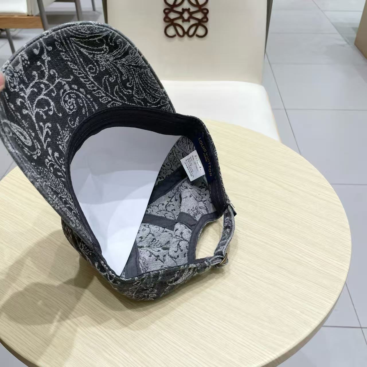 Baseball cap with dark print denim