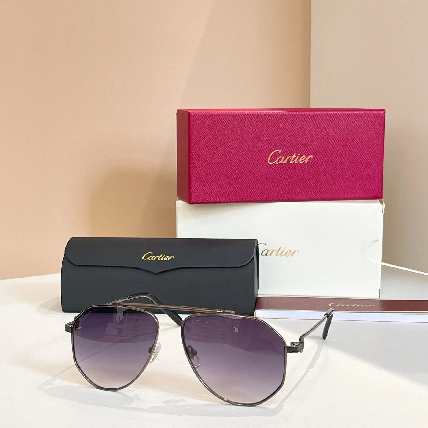 Anti-glare oval sunglasses