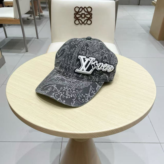 Baseball cap with dark print denim