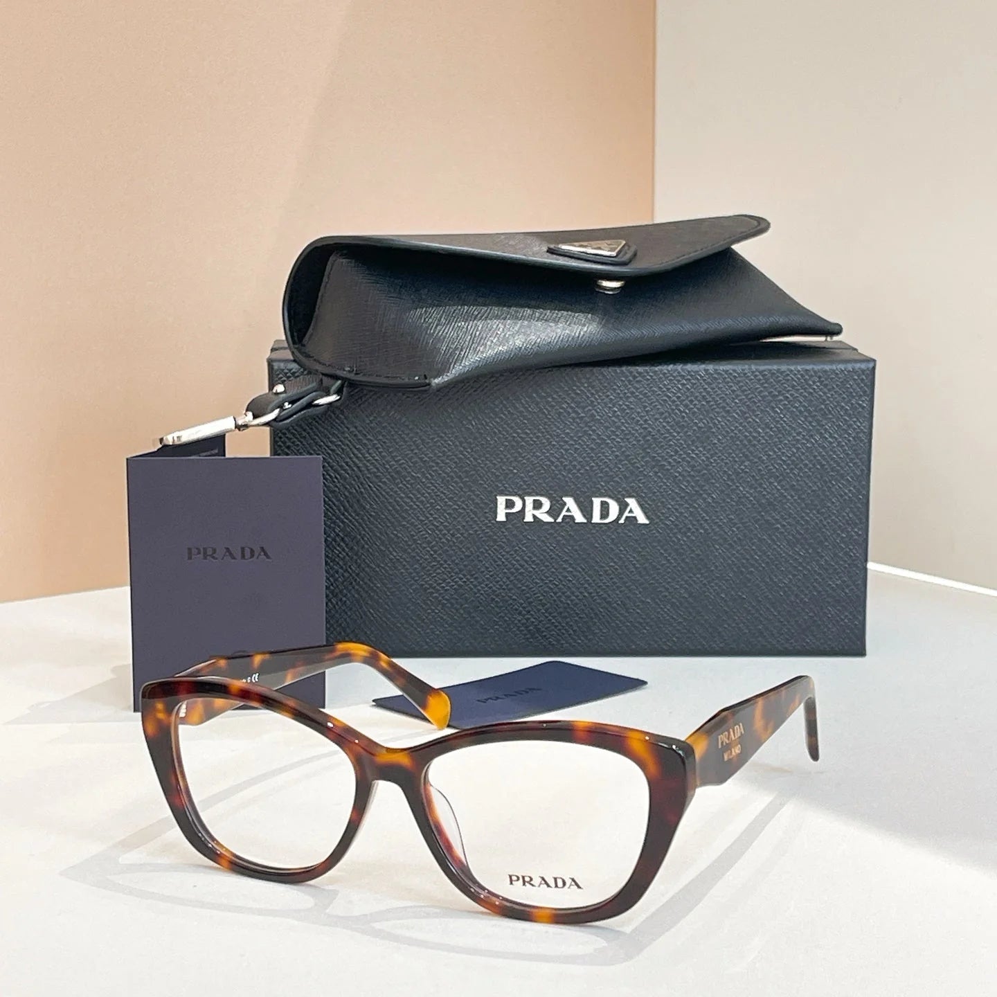 4-color cat-shaped full-frame sunglasses