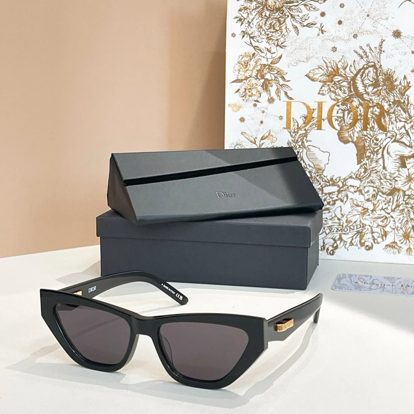 Full frame sunglasses