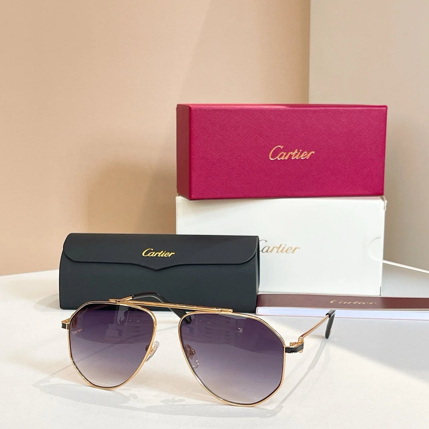 Anti-glare oval sunglasses