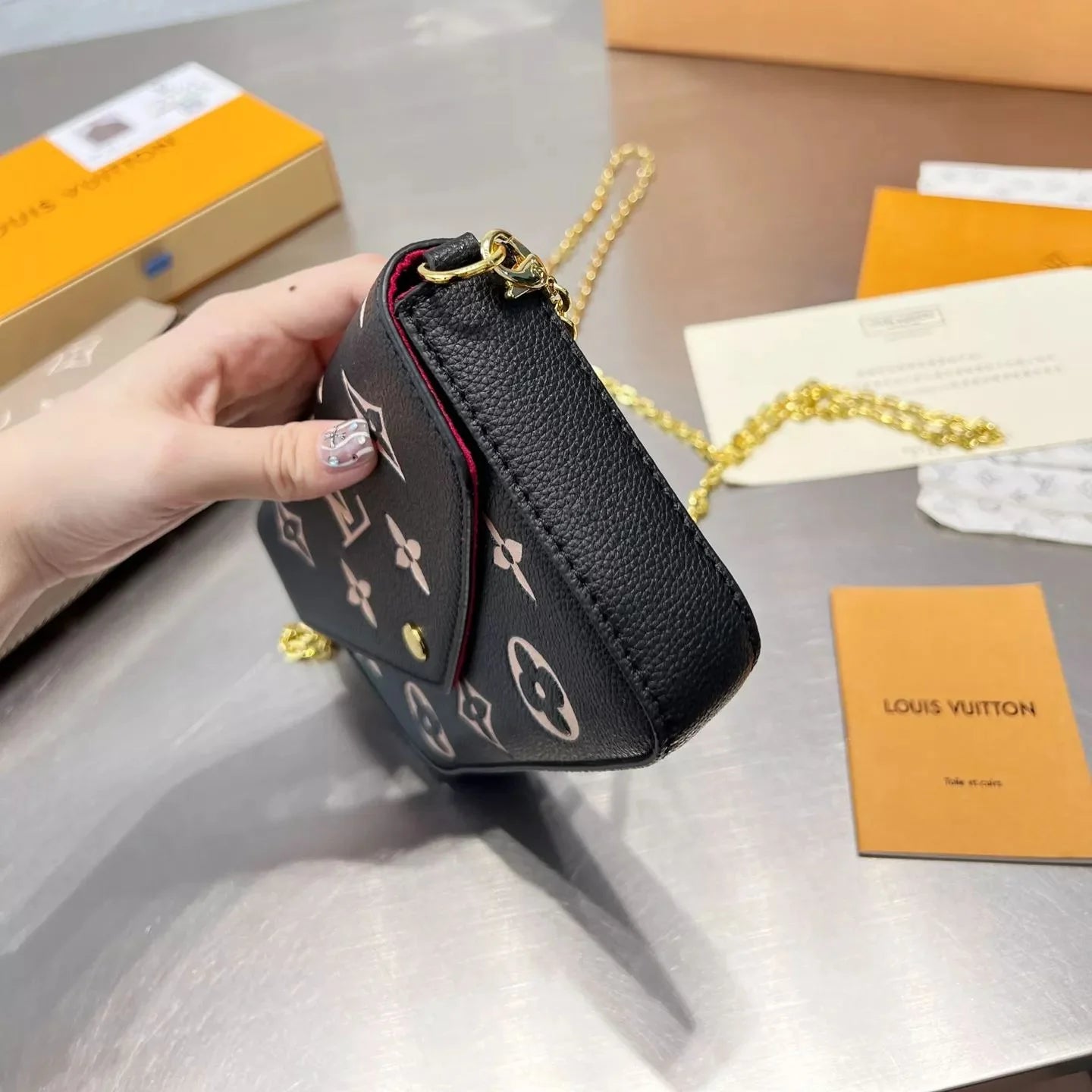 FÉLICIE Detachable Metal Chain Bag