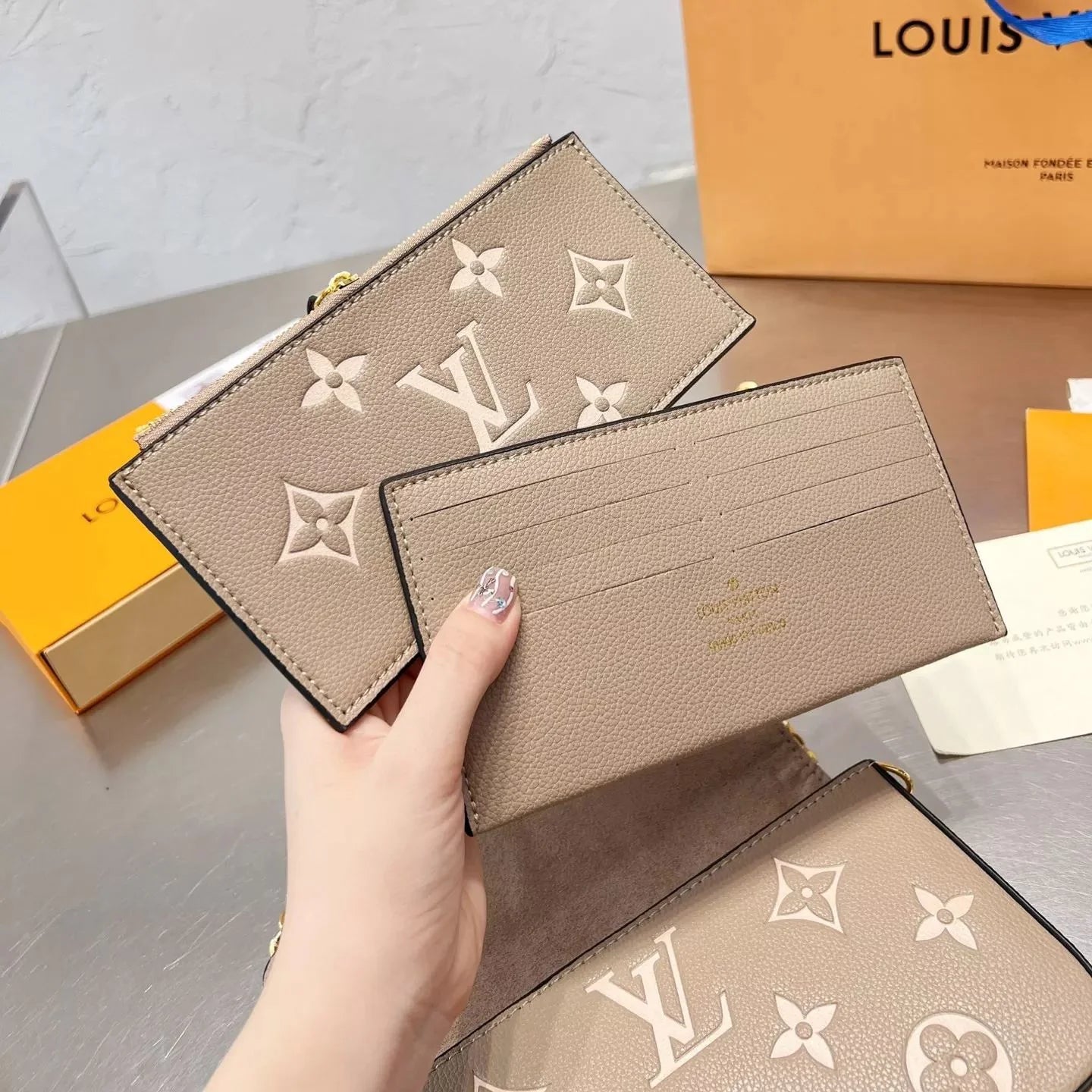 FÉLICIE Detachable Metal Chain Bag