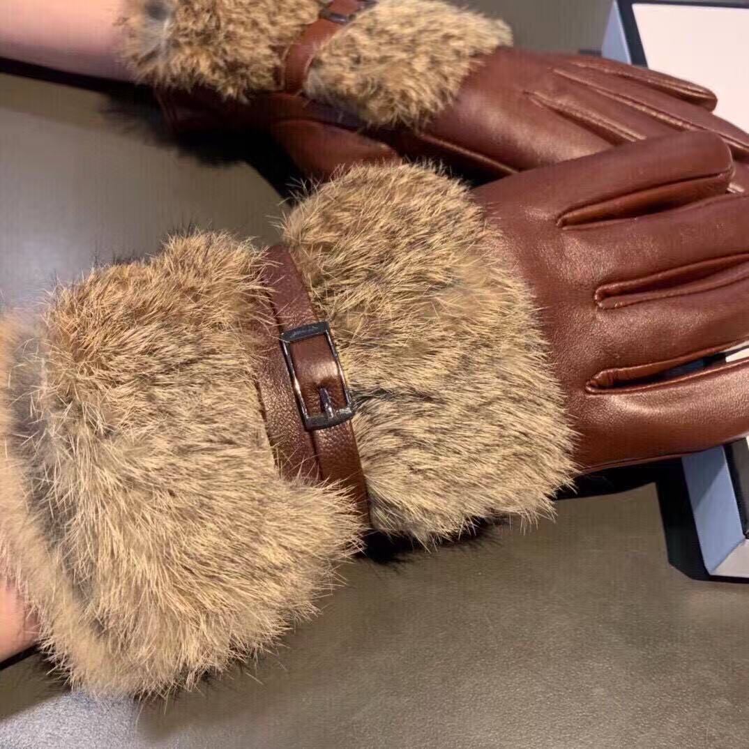 2025 👏 Winter new lazy rabbit fur sheepskin gloves 👍