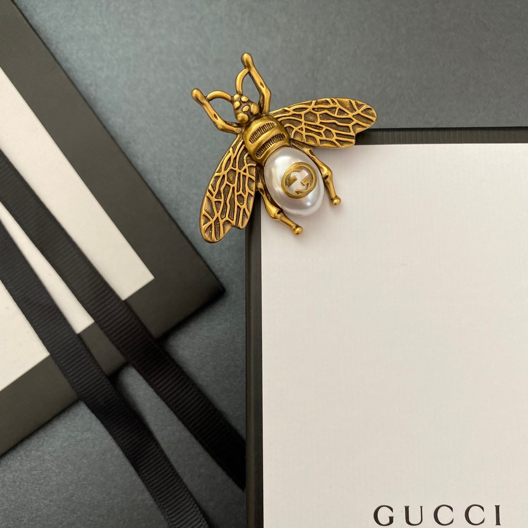 Vintage Bee Series Brooch