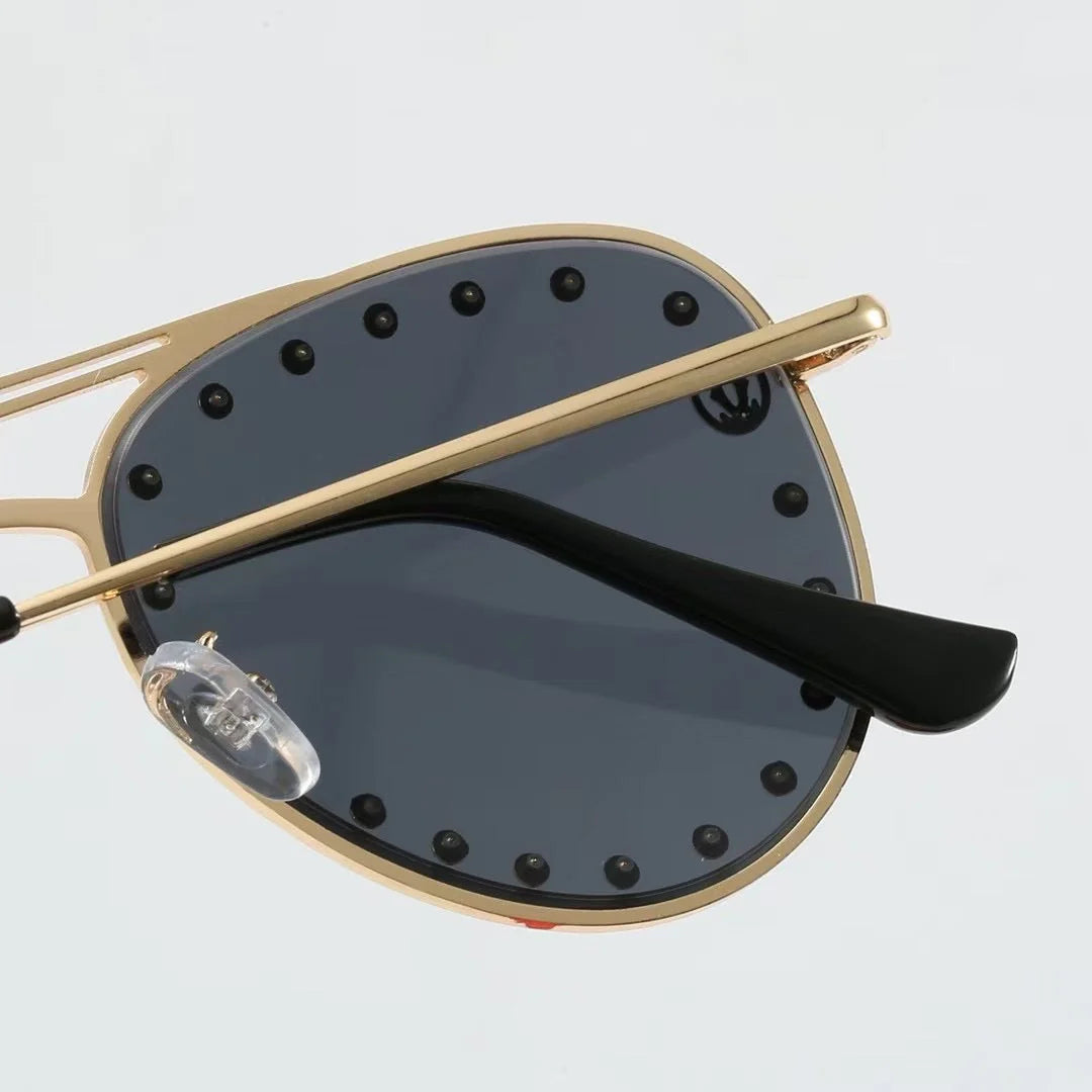 7 colors fashion Personalized rivet large frame sunglasses