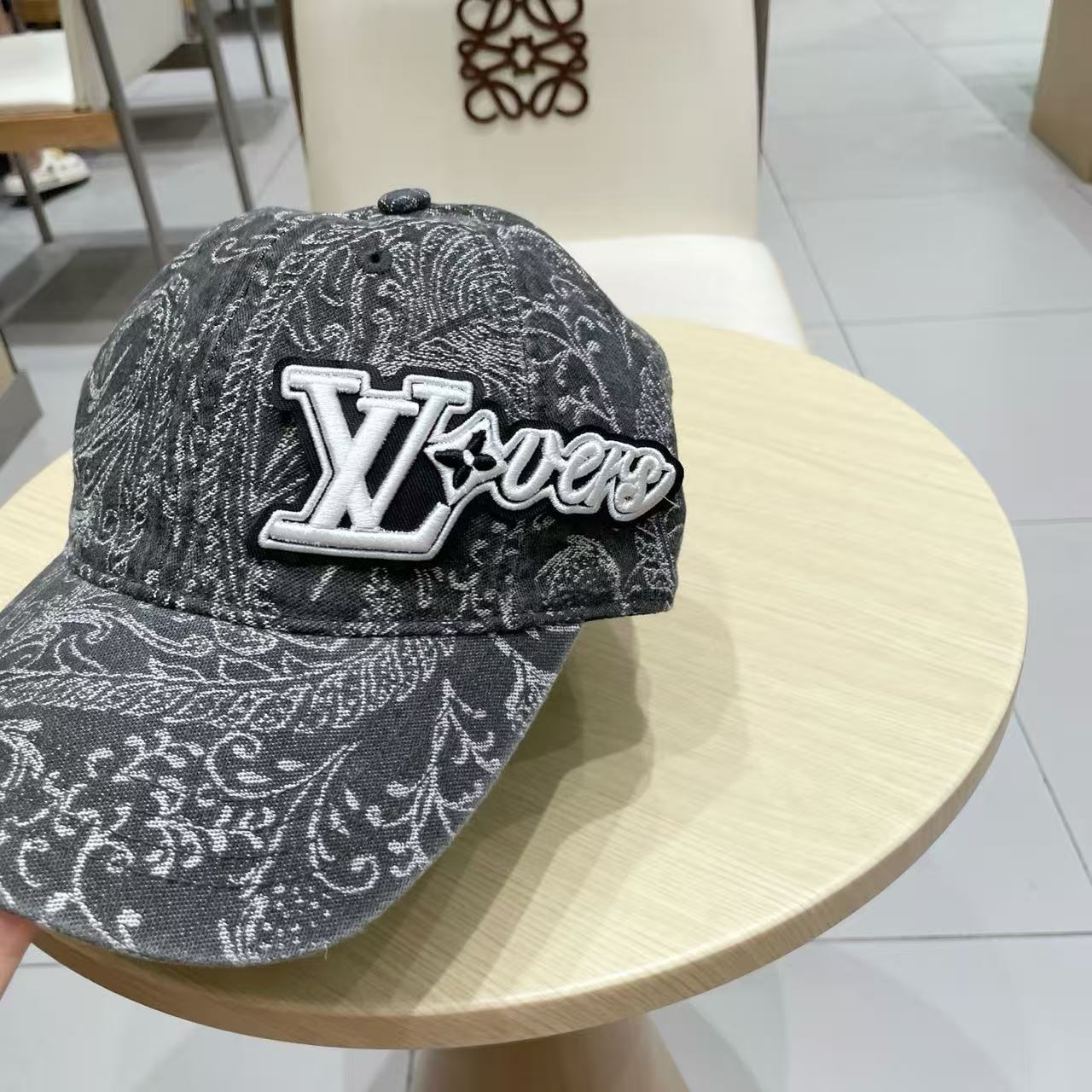 Baseball cap with dark print denim