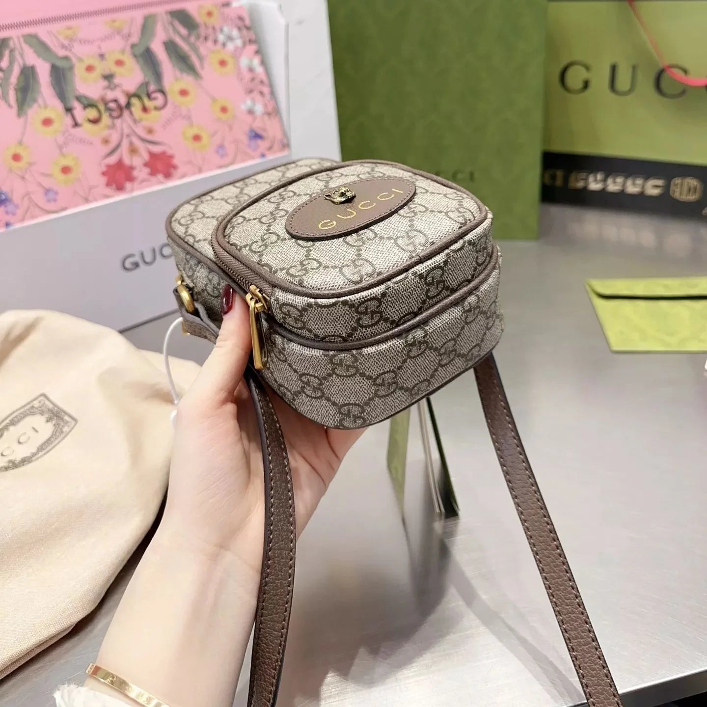 Neo Vintage Tiger Head Crossbody Bag