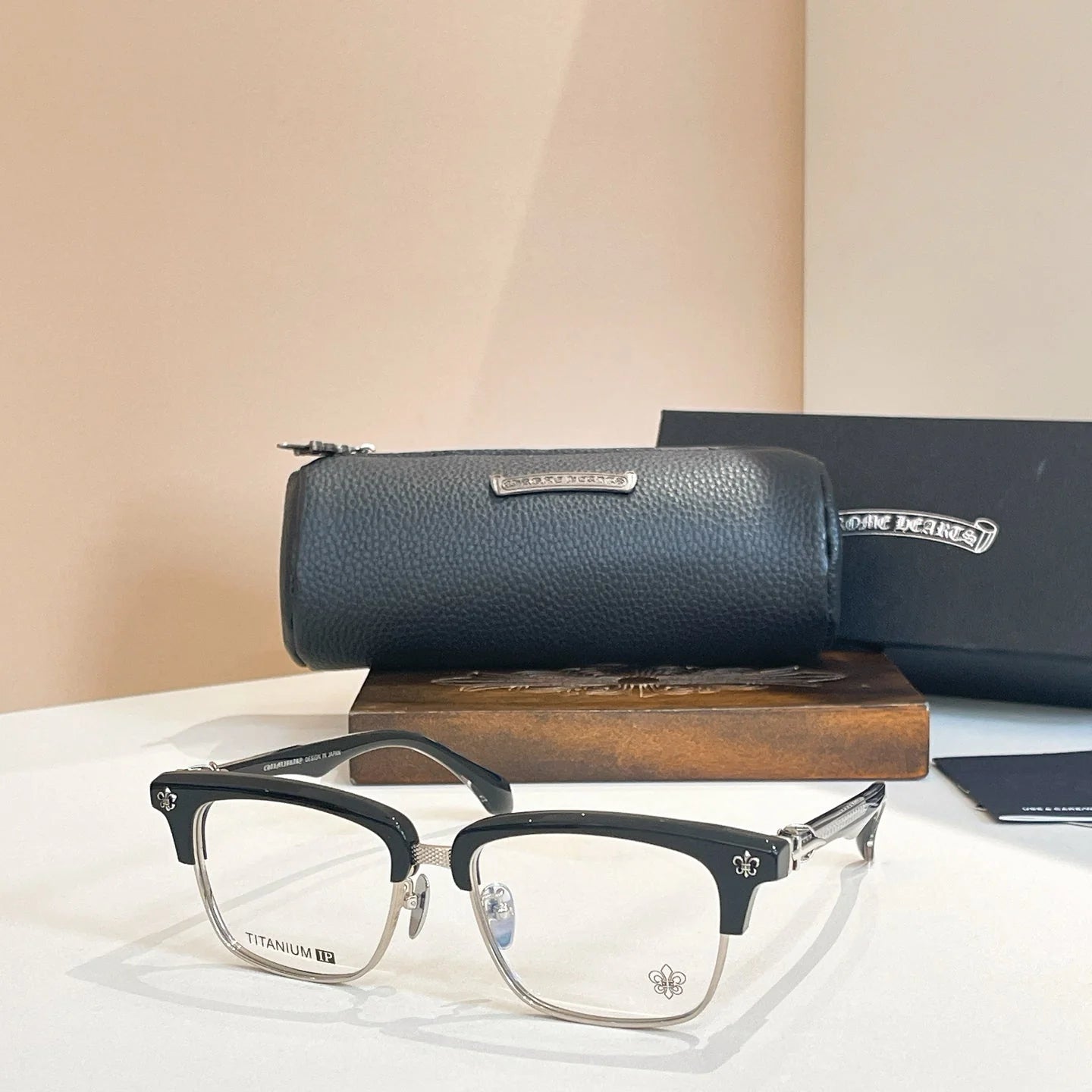 Half frame transparent sunglasses