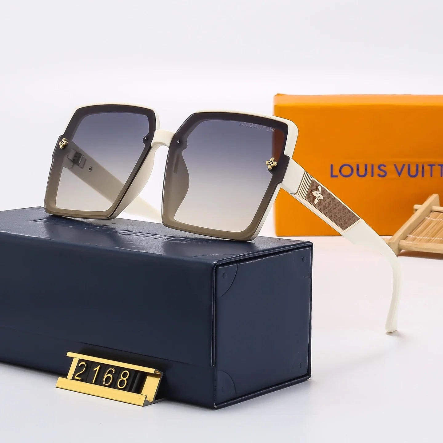 4 colors of fashionable and popular sunglasses  2168