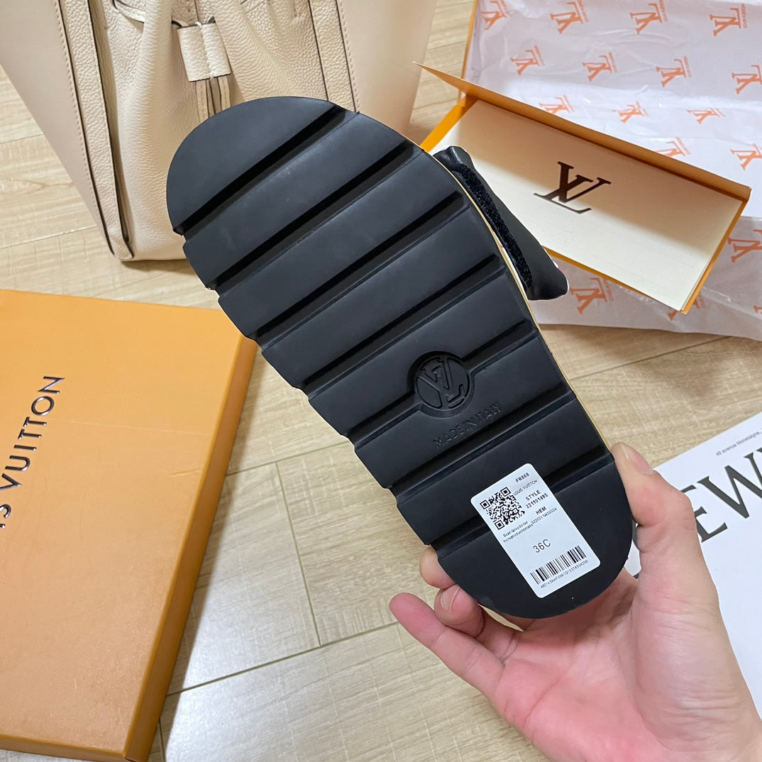 Letter Buckle Velcro Slippers