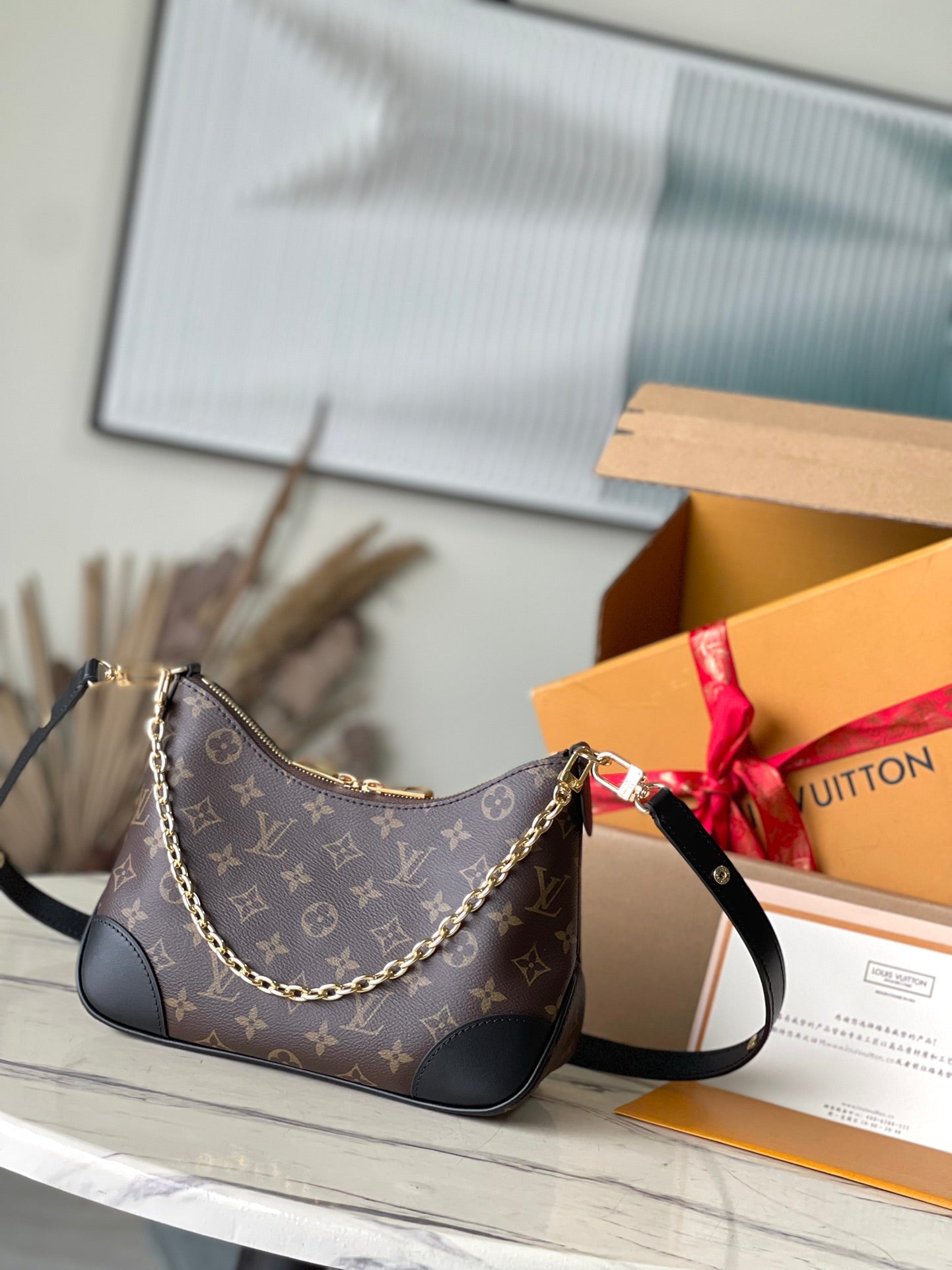 Crescent Shape Crossbody Handbag