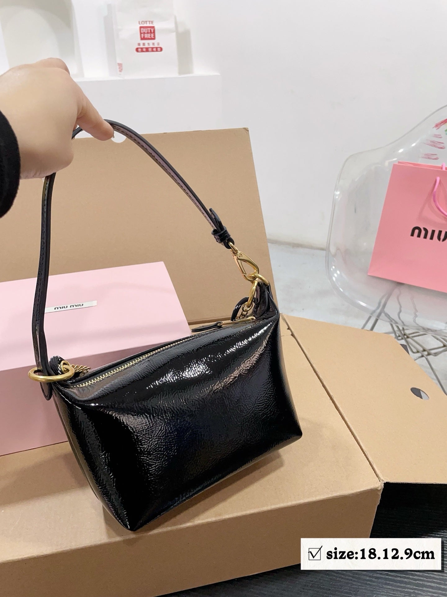 Classic leather hobo bag