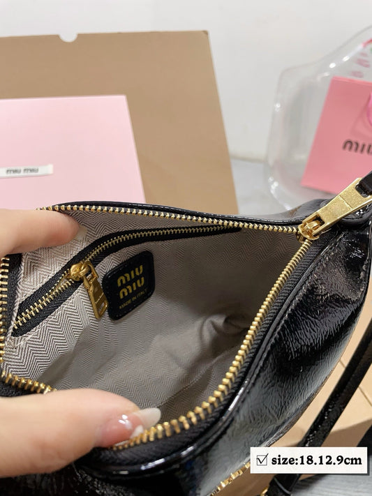 Classic leather hobo bag