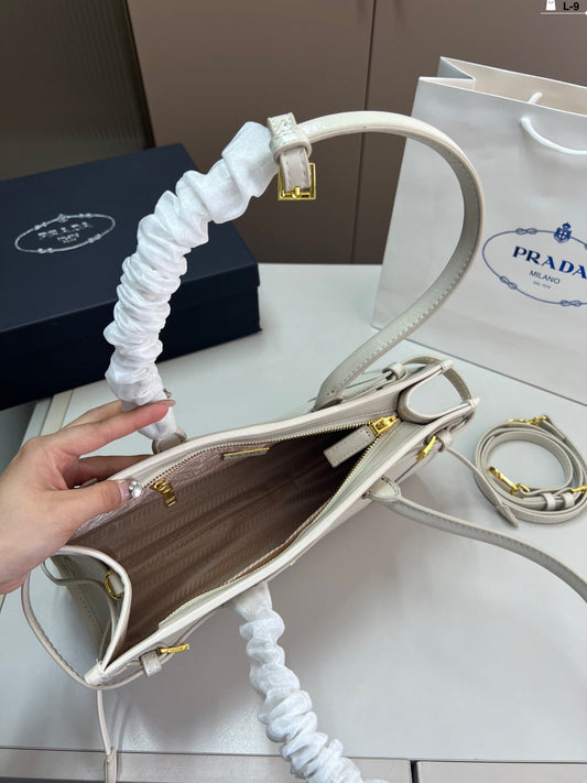 Trendy Classic Underarm Bag