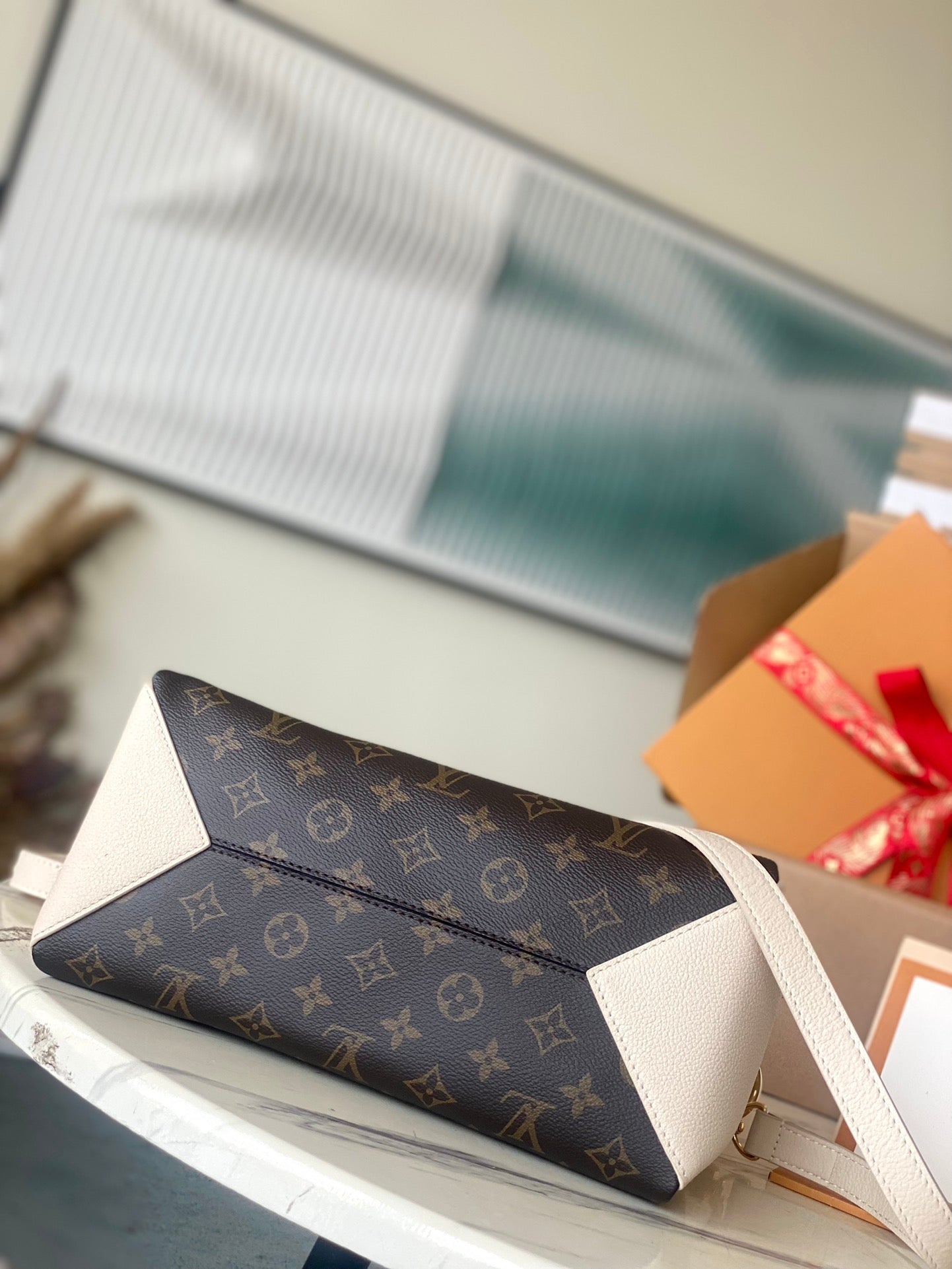 New and very popular handbags