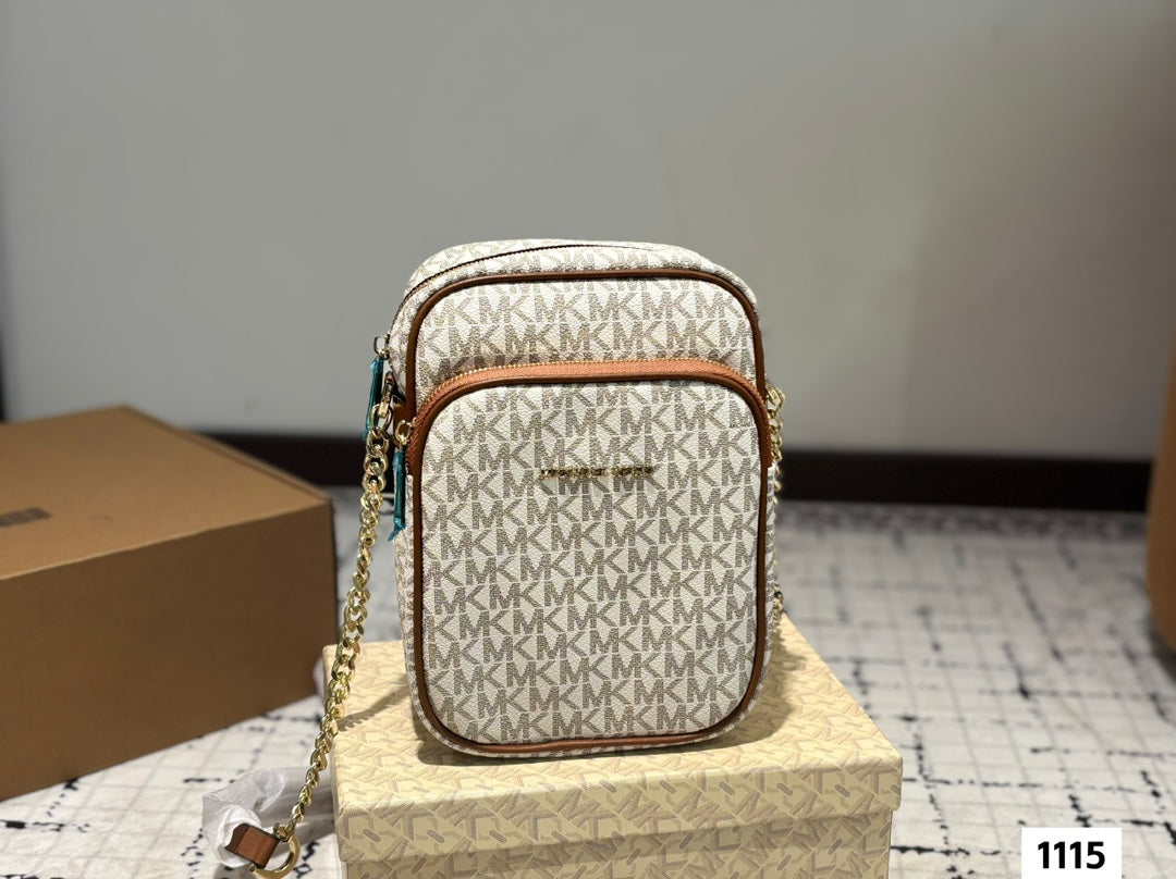 Super popular camera bag