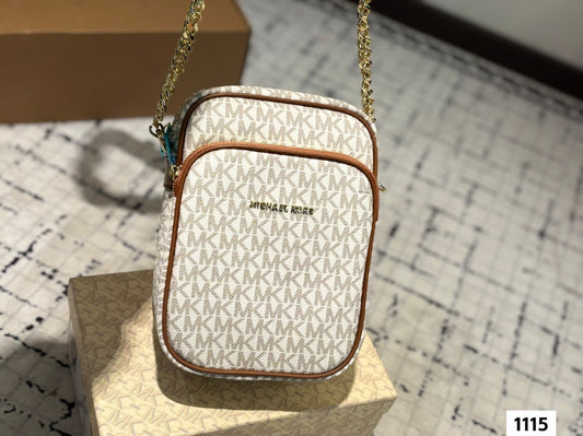 Super popular camera bag