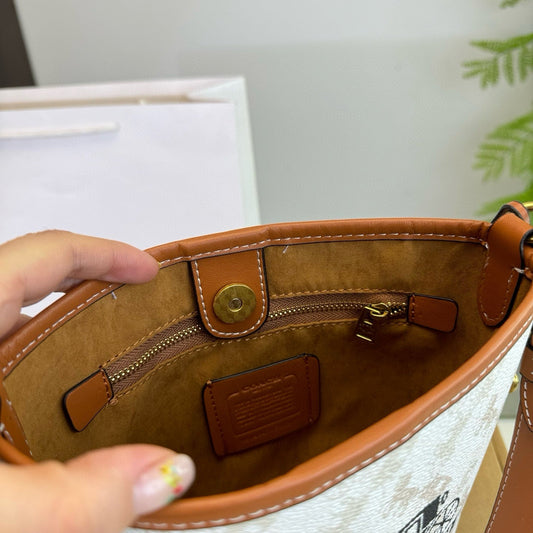 Canvas Fortune Bucket