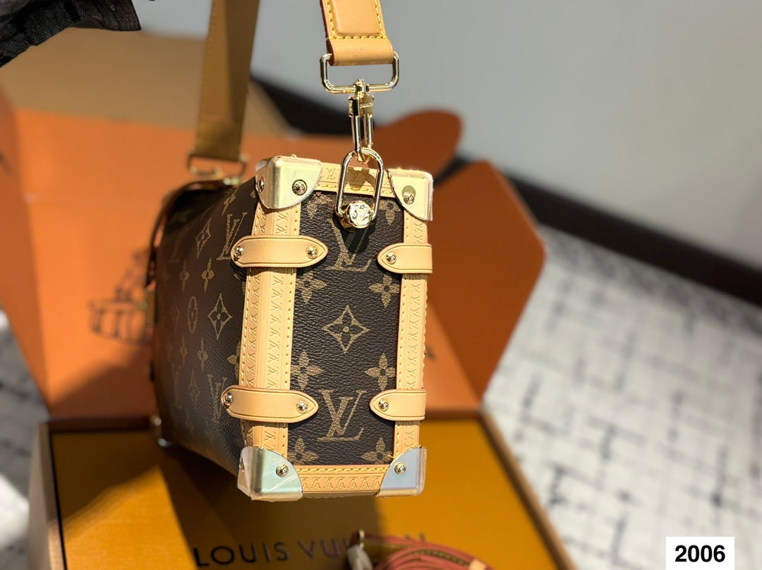 The hot small soft box