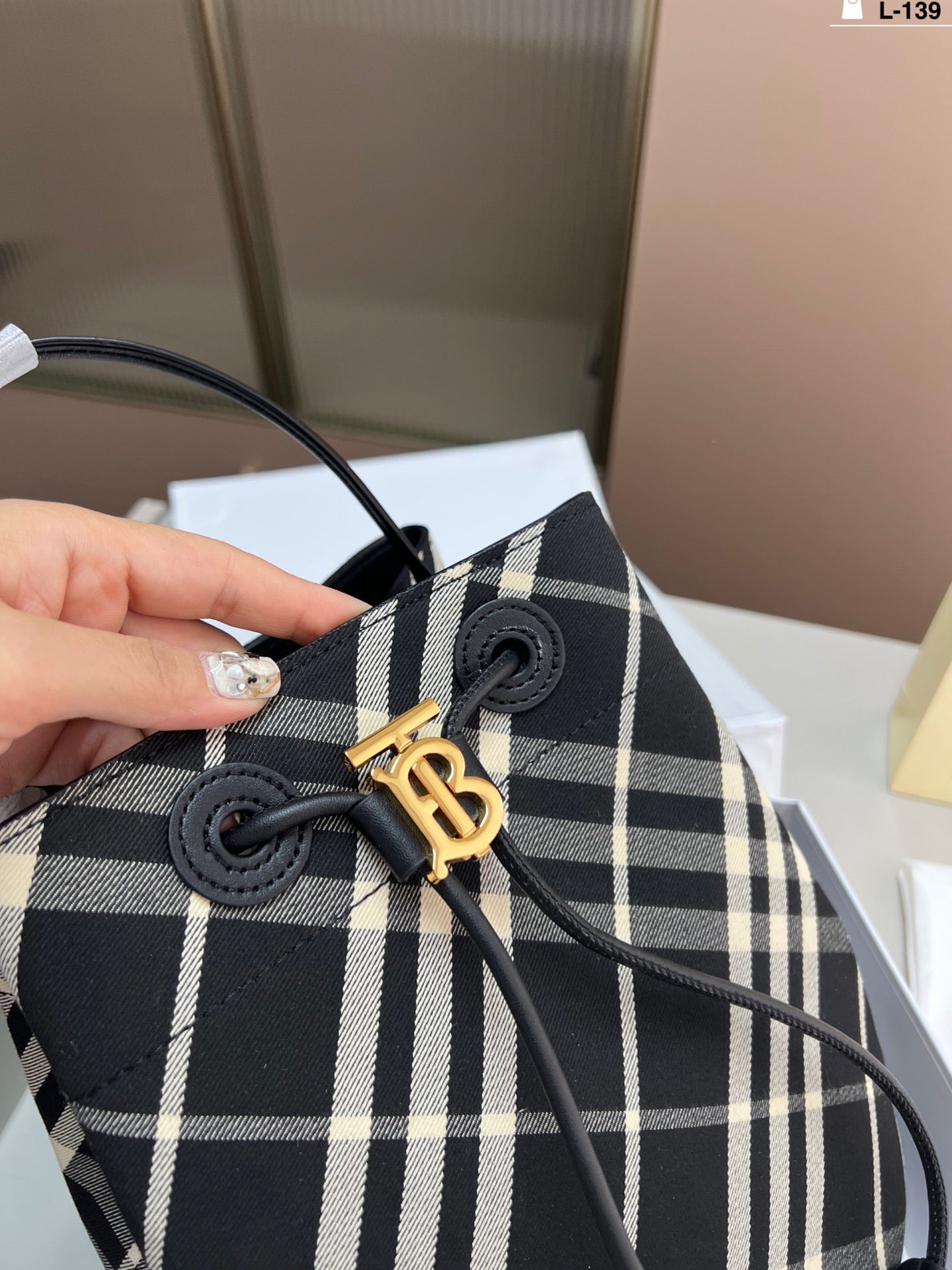 Nylon drawstring small bucket