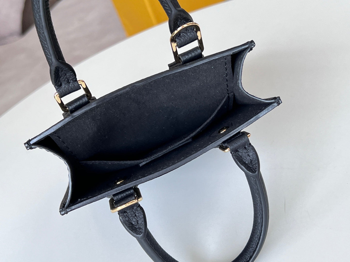 New brick-shaped small bag