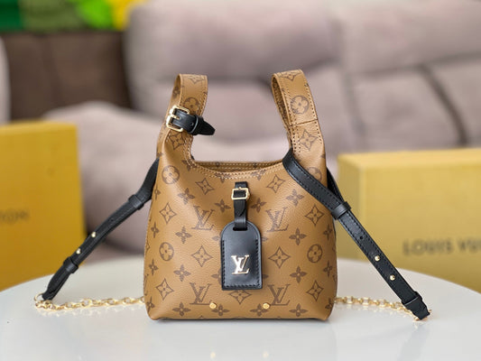 Trendy Shopping Bag Style Tote