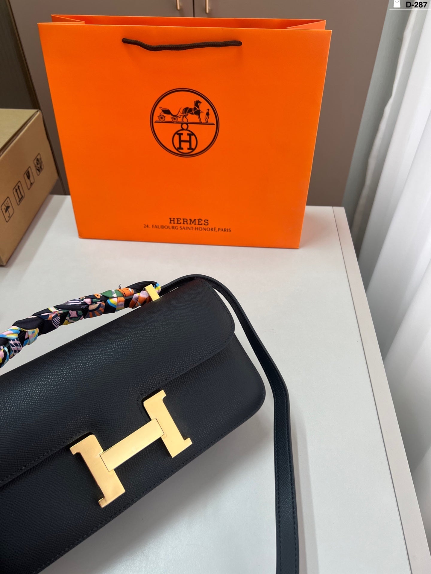 New fashion cowhide bag