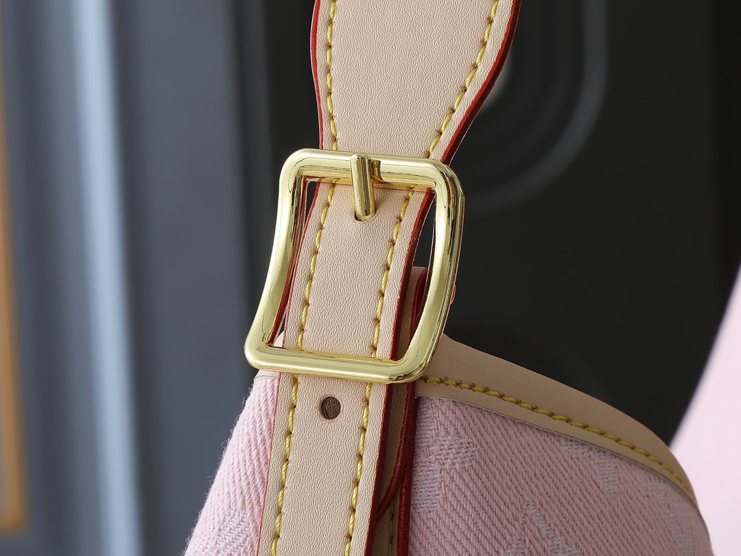 Removable name tag enhances the clean design