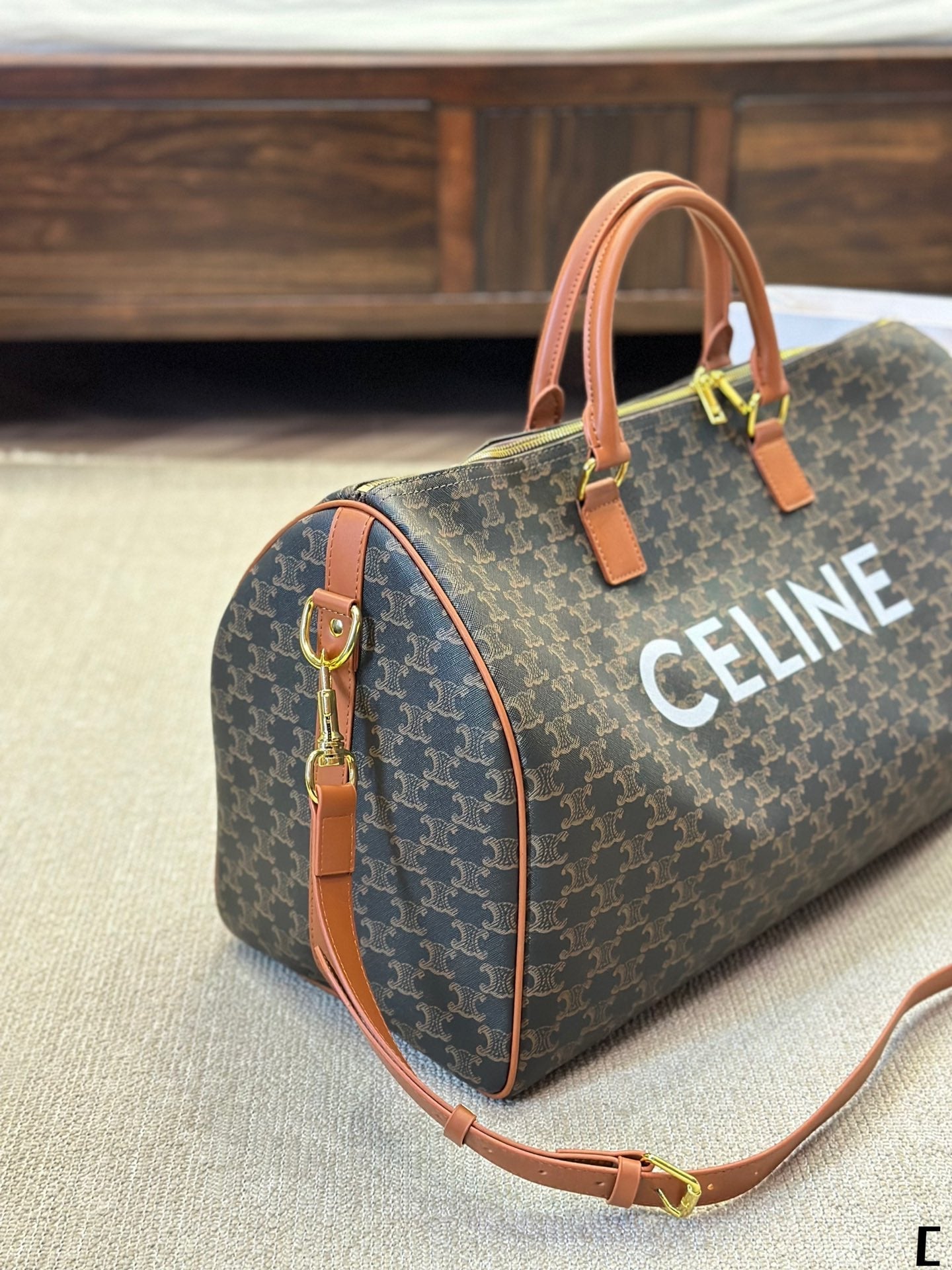 Old-fashioned oversized travel bag