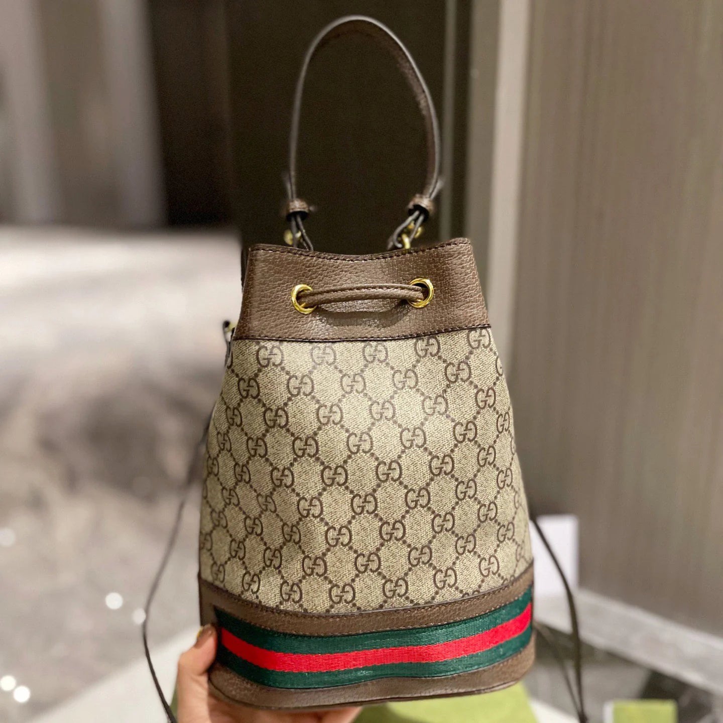 Classic Ophidia Bucket Bag