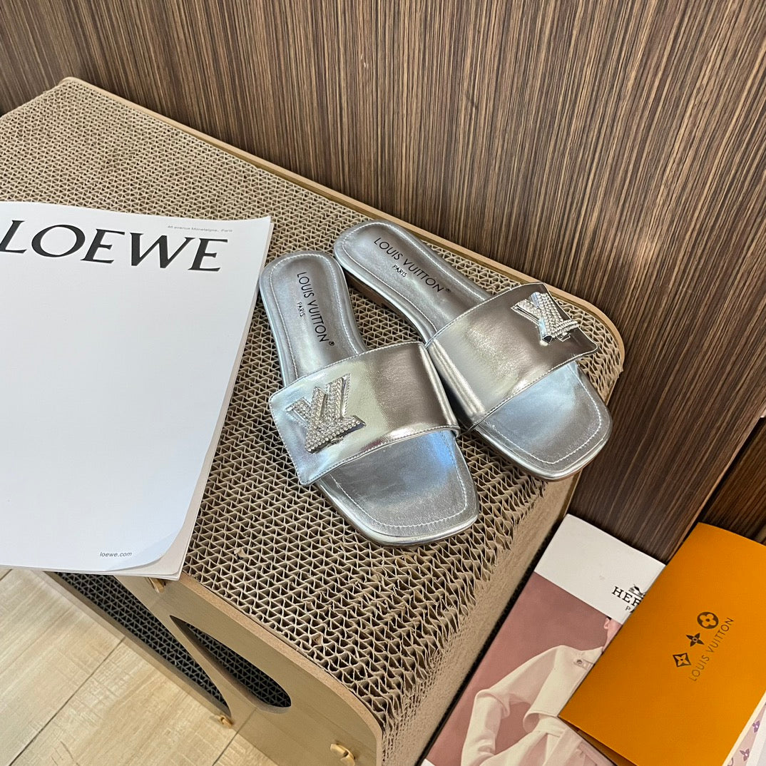 Multicolor Flat Slides