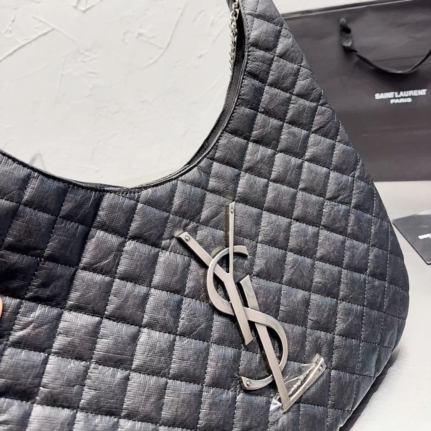 Elegant Rhombus Shoulder Tote Bag