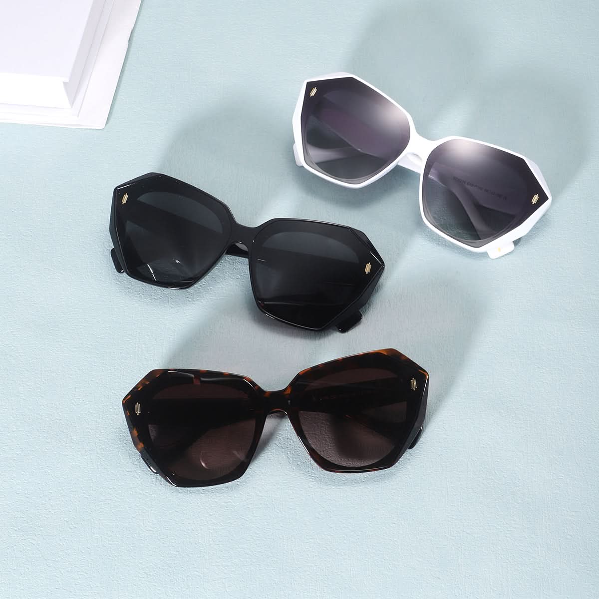 Retro Tinted Polygonal Cat Eye Sunglasses